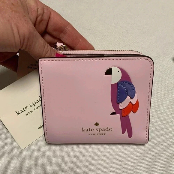 KATE SPADE ♠️ Parrot Wallet, NWT. Beautiful Color❣️ - Picture 1 of 5